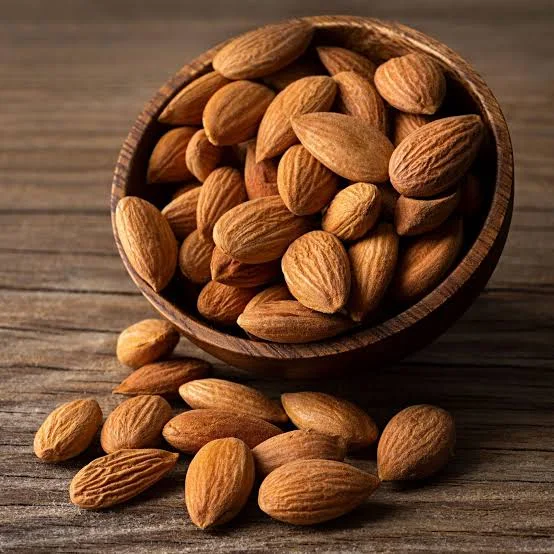ALMOND VIP (100gm) View 1